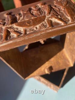 Paire de sabots de pied de meuble anciens en laiton- décor Néo Classique XIXe