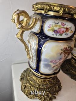 Paire de vases cache-pots Napoléon III porcelaine & bronze doré XIXe