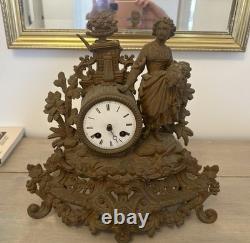 Pendule Ancienne Napoléon III Régule Décor Femme XIXe. À Réviser Pendule Ancienne Napoléon III Régule Décor Femme XIXe. À Réviser