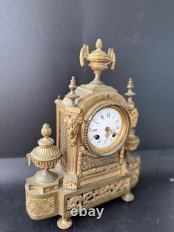Pendule Empire bronze doré têtes de bélier France XIXe Napoléon III CheminClock
