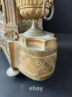 Pendule Empire bronze doré têtes de bélier France XIXe Napoléon III CheminClock