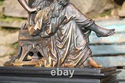 Pendule Napoléon III Bronze par Eutrope Bouret Femme assise statue horloge XIX