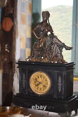 Pendule Napoléon III Bronze par Eutrope Bouret Femme assise statue horloge XIX