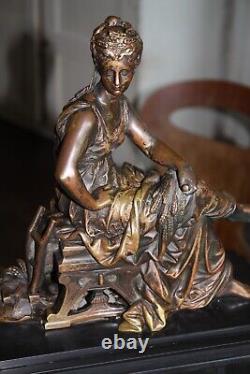 Pendule Napoléon III Bronze par Eutrope Bouret Femme assise statue horloge XIX