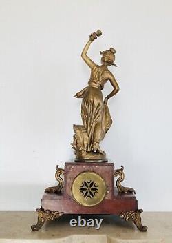 Pendule XIXe époque Napoleon III sujet La ROSE signé Carlier mouvement AD MOUGIN