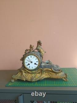 Pendule bronze doré XIXe avec chèvre mouvement à réviser style Napoléon III