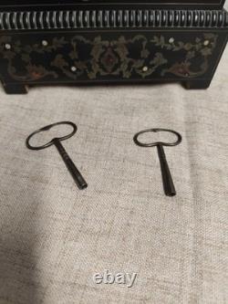 Pendule portique Napoléon III colonnes torsadées mouvement Japy Frères XIXe