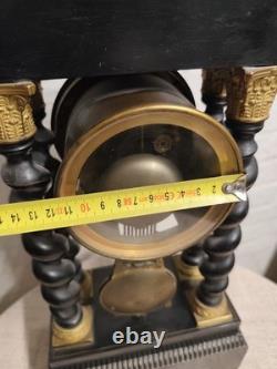 Pendule portique Napoléon III colonnes torsadées mouvement Japy Frères XIXe
