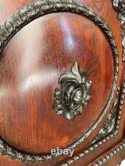 Placard ancien Louis-Philippe / Napoléon III en noyer sculpté XIXe siècle