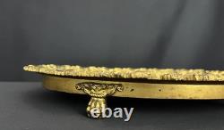 Plateau ovale en bronze ciselé et doré XIXe siècle