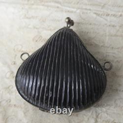 Porte Monnaie Ancien Fin XIXè Napoléon III Réalisé avec une Noix Victorian