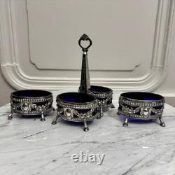 Quatre salières en argent massif Napoléon III XIXe pieds boucs M3918