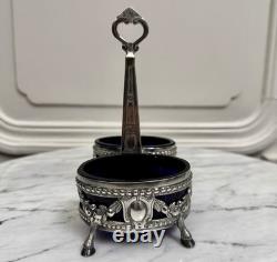 Quatre salières en argent massif Napoléon III XIXe pieds boucs M3918