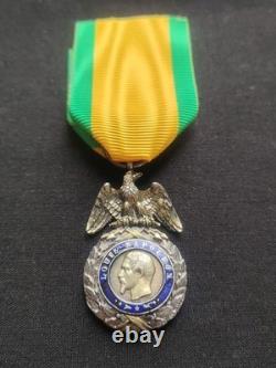 RARE MÉDAILLE MILITAIRE NAPOLÉON III SECOND EMPIRE 19e XIXe 2ème TYPE NON SIGNÉE