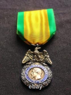 RARE MÉDAILLE MILITAIRE NAPOLÉON III SECOND EMPIRE 19e XIXe 2ème TYPE NON SIGNÉE