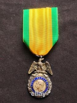 RARE MÉDAILLE MILITAIRE NAPOLÉON III SECOND EMPIRE 19e XIXe 2ème TYPE NON SIGNÉE