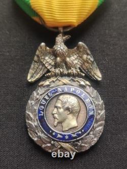RARE MÉDAILLE MILITAIRE NAPOLÉON III SECOND EMPIRE 19e XIXe 2ème TYPE NON SIGNÉE