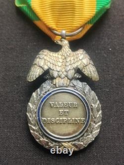 RARE MÉDAILLE MILITAIRE NAPOLÉON III SECOND EMPIRE 19e XIXe 2ème TYPE NON SIGNÉE