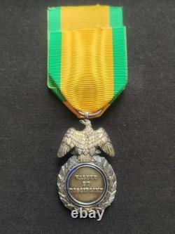 RARE MÉDAILLE MILITAIRE NAPOLÉON III SECOND EMPIRE 19e XIXe 2ème TYPE NON SIGNÉE