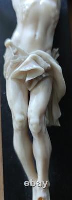 Rare Ancien Christ Sculpté Époque Xix Croix En Ébène