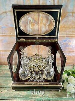 Rare Cave à Liqueur Napoléon III du XIX Ème Siècle Carafe Baccarat Hublot Verre