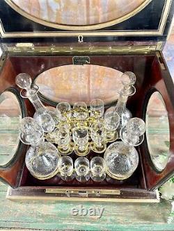 Rare Cave à Liqueur Napoléon III du XIX Ème Siècle Carafe Baccarat Hublot Verre