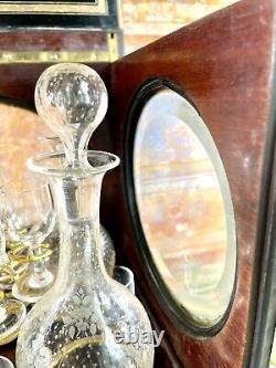 Rare Cave à Liqueur Napoléon III du XIX Ème Siècle Carafe Baccarat Hublot Verre