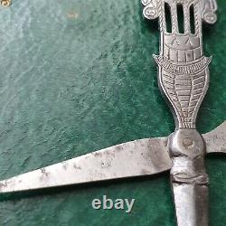Rare Paire de Ciseaux Signés GARNIER Forme de Monument XIXè Victorian Scissors