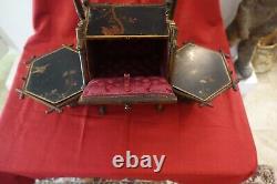 Rare boite à ouvrage XIX bambou et laque Napoleon III japonisant