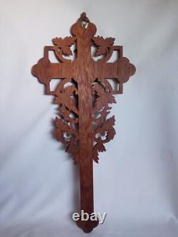 Rare grand crucifix mural en chêne sculpté Napoléon III fin XIX Siècle 61 cm