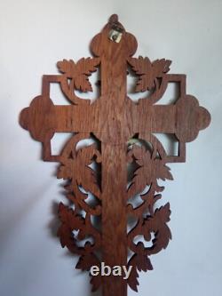 Rare grand crucifix mural en chêne sculpté Napoléon III fin XIX Siècle 61 cm