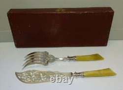 SERVICE A POISSON ou GATEAUX NAPOLEON III Lames métal argenté Manches CORNE XIXe