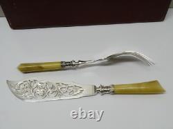 SERVICE A POISSON ou GATEAUX NAPOLEON III Lames métal argenté Manches CORNE XIXe