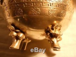 Sculpture en bronze cache pot à décor asiatique signé Alphonse Giroux Paris XIXe