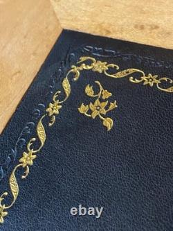 Secrétaire de dame XIXe à décor floral richement marqueté Napoléon III