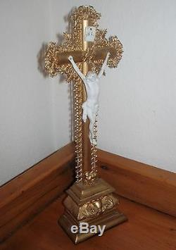 Superbe et rare grand crucifix doré XIXe siècle janséniste