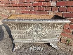 Superbe grande Jardinière Ancienne en Fonte de Fer Époque XIXe siècle