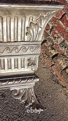 Superbe grande Jardinière Ancienne en Fonte de Fer Époque XIXe siècle