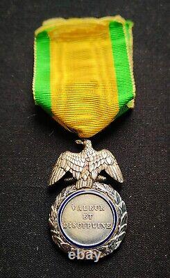 TRÈS RARE MÉDAILLE MILITAIRE NAPOLÉON III SECOND EMPIRE 19e XIXe 2ème TYPE