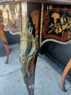 Table De Jardin Ancienne. Style Napoléon Iii. Marqueterie De Bois Et Laiton. Xixe