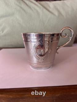 Trés Belle Tasse+ Sous Tasse à Café XIX Napoléon III Guilloché En Argent Massif