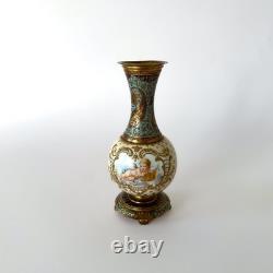 Vase Napoléon III en porcelaine de Sèvres et bronze doré Émaux champlevés XIXe