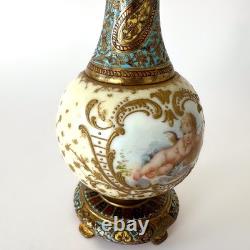 Vase Napoléon III en porcelaine de Sèvres et bronze doré Émaux champlevés XIXe