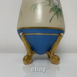 Vase en porcelaine à décor de papillons époque Napoléon 3 fin XIXe Paris
