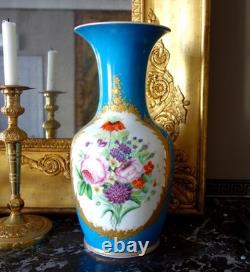 Vase polychrome et or porcelaine de Paris époque Napoléon III XIXe siècle