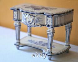 XIXe Meuble miniature Faïence Signé Console / Table Style Louis XIV Art Pastoral